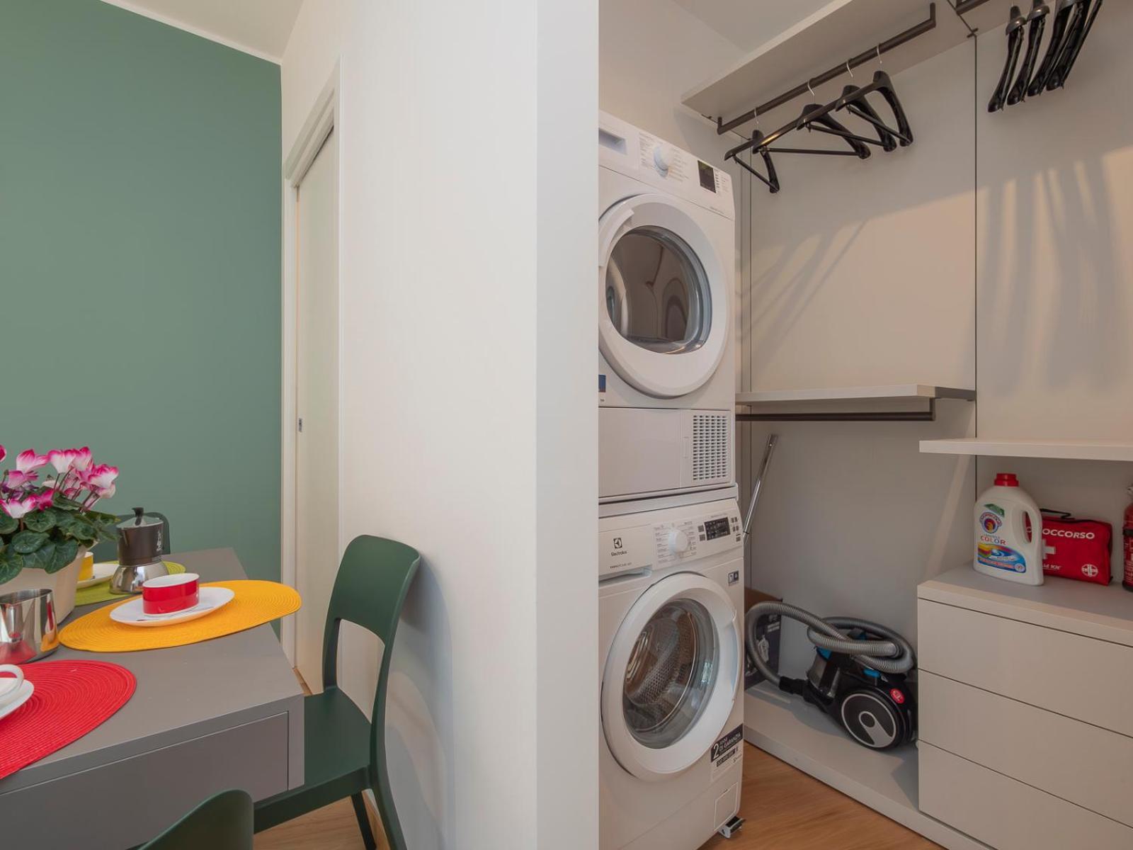 Crovato'S Palace Apartments - Design E Comfort Nel Cuore Di Milano Bagian luar foto
