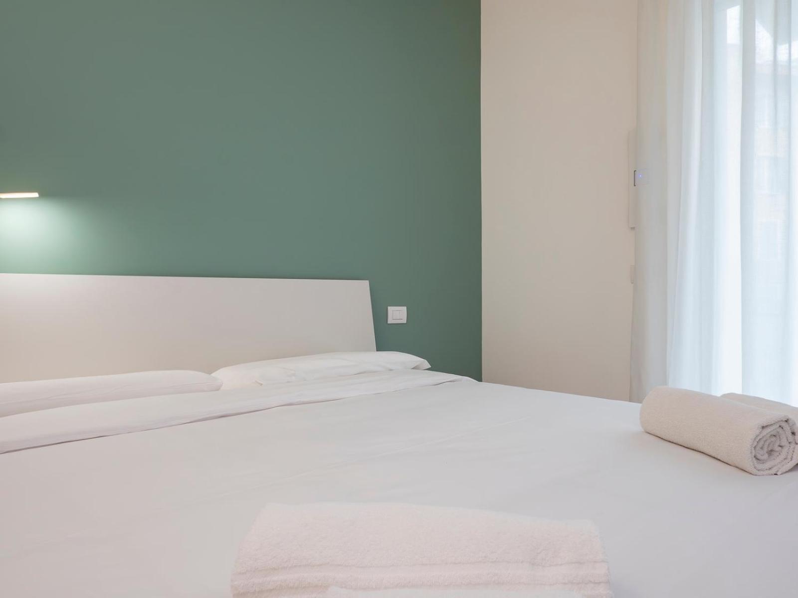 Crovato'S Palace Apartments - Design E Comfort Nel Cuore Di Milano Bagian luar foto
